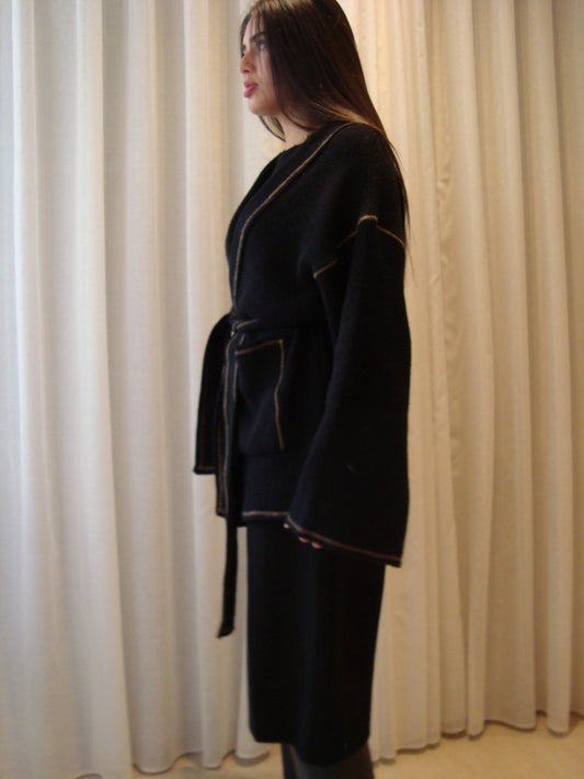 THE KNITTED EDGED CARDIGAN IN BLACK