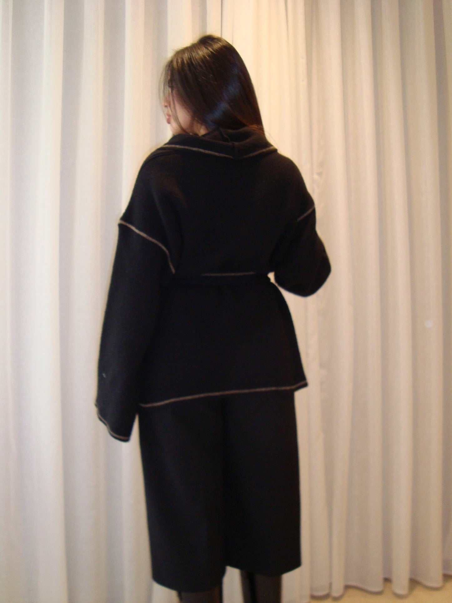 THE KNITTED EDGED CARDIGAN IN BLACK