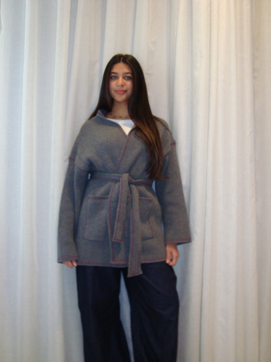 THE KNITTED EDGED CARDIGAN IN GREY