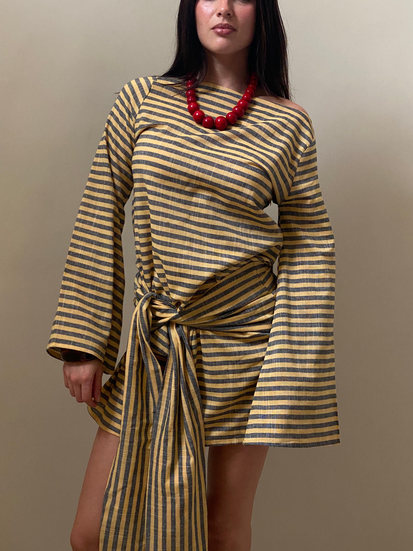 THE YELLOW AND GREY KNOT DRESS